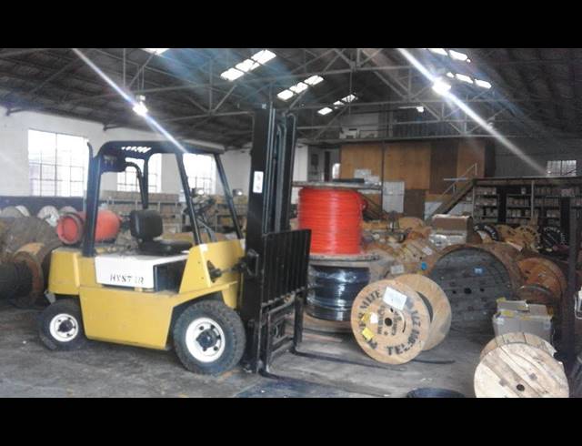 610M² FACTORY RENTED IN PAARDEN EILAND